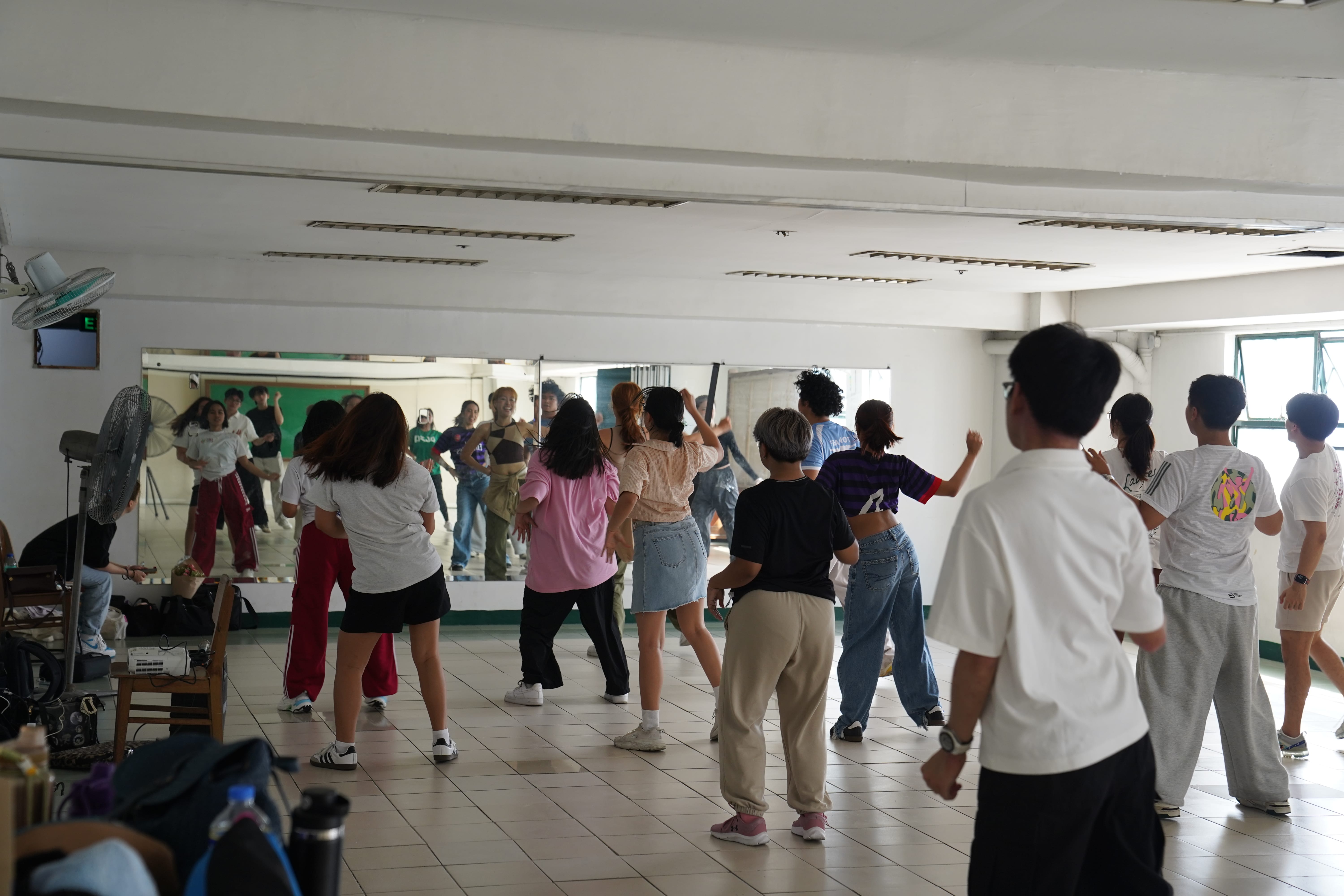 Kpop Academy Dance class