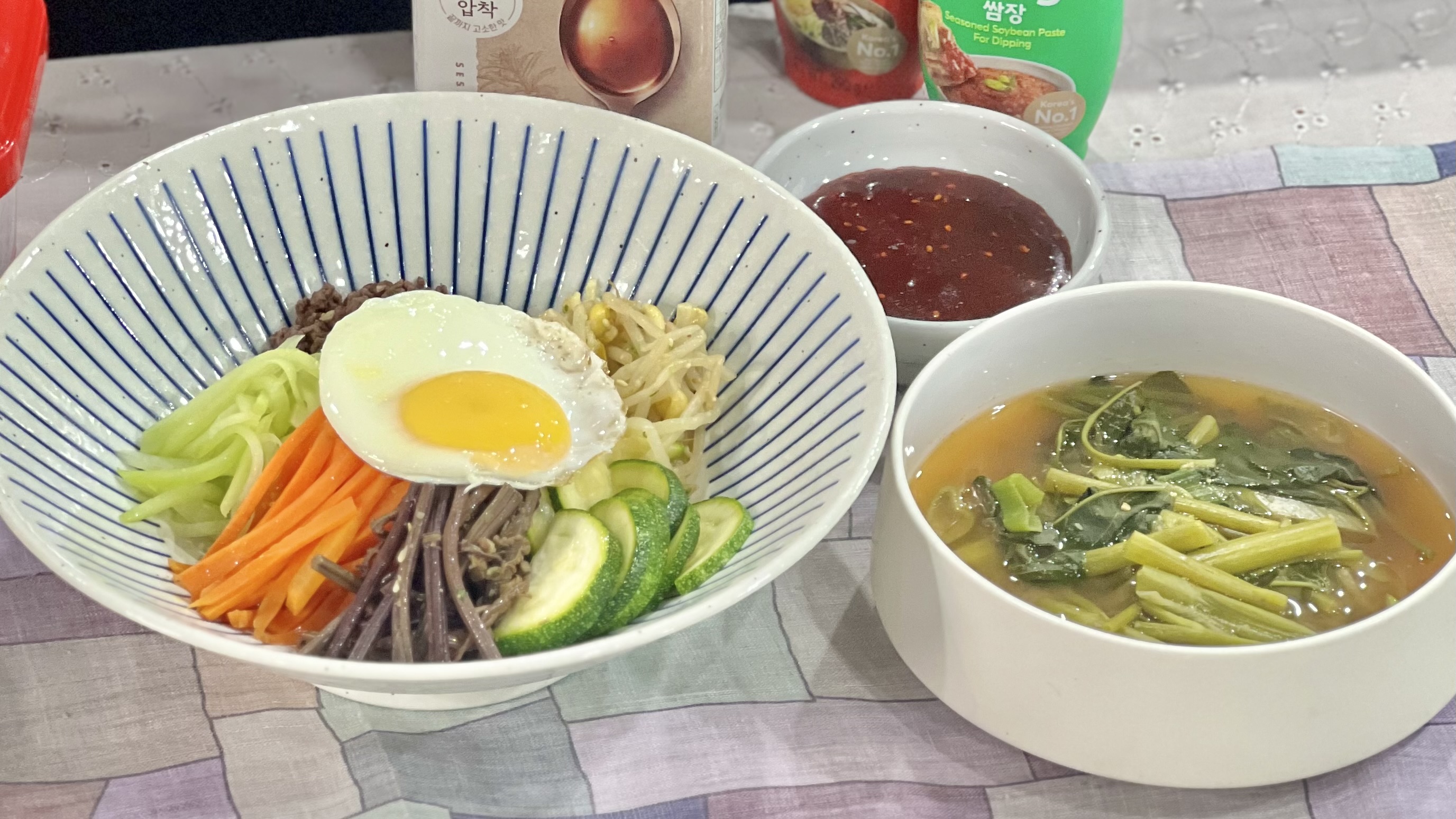 비빔밥과 된장국