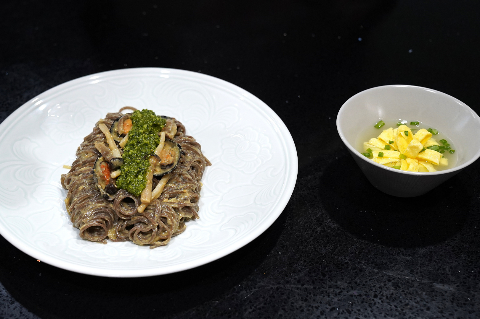 (left) Spinach Pesto Doenjang Pasta and (right)  Dried Pollack Consommé