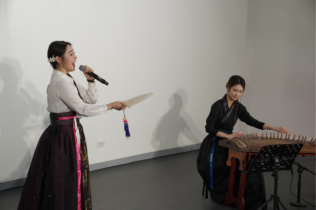 ▲KCC Cultural Interns Performance