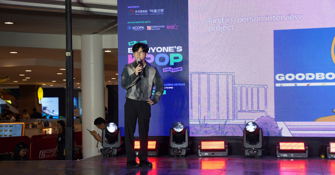 Photo 4. Content creator Evan Tan joins fans for a special Influencer Talk segment presented by ARIRANG TV, together with the 2026 K-INFLUENCER ACADEMY Philippine members, sharing insights on digital content creation and K-pop communities.