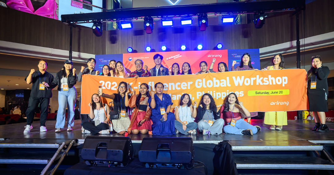 Photo 4. Content creator Evan Tan joins fans for a special Influencer Talk segment presented by ARIRANG TV, together with the 2026 K-INFLUENCER ACADEMY Philippine members, sharing insights on digital content creation and K-pop communities.