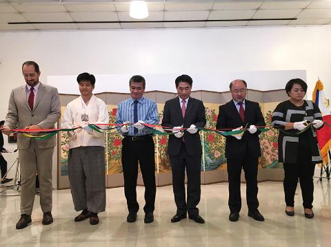 ‘Opulence’ exhibit features Korean traditional royal artworks